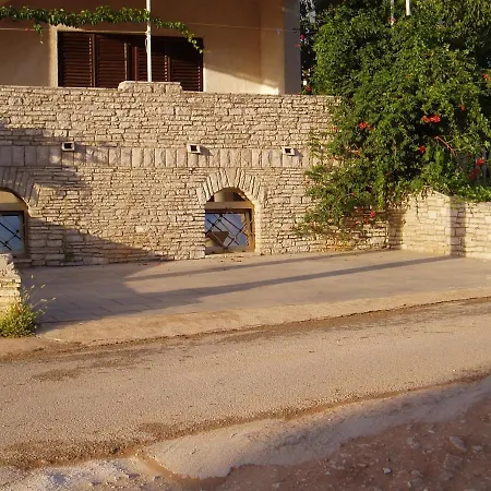 Apartman Za 3 Osobe Medulin